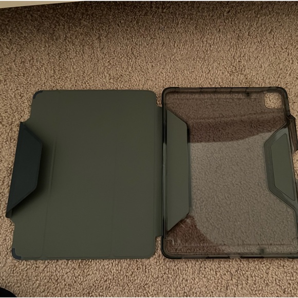 iPad Pro 12.9” Case - Picture 1 of 3